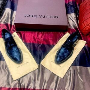Authentic Men's Louis Vuitton Dress Shoes